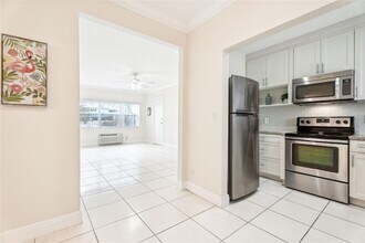 315 Van Buren St, Unit 105B in Hollywood, FL - Building Photo - Building Photo