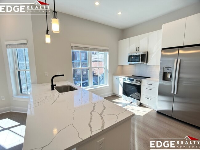 9 Newton St, Unit 101 in Boston, MA - Foto de edificio - Building Photo