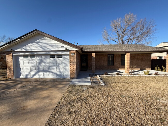 2957 W 114th Pl S in Jenks, OK - Foto de edificio - Building Photo