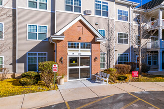 Granville Heights Senior Apartments in Milwaukee, WI - Building Photo - Building Photo