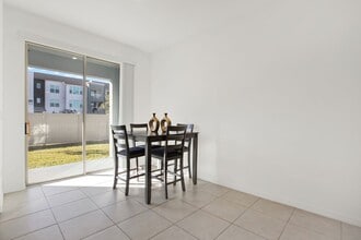 14522 Easy Goer St in Sun City Center, FL - Building Photo - Building Photo