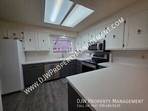 9144 W Dalton Pl in Boise, ID - Building Photo - Building Photo