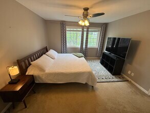 1315 N Van Dorn St in Alexandria, VA - Building Photo - Building Photo