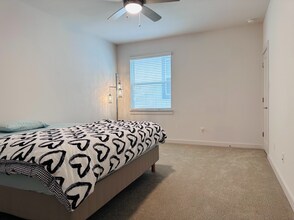 1336 Westborough Ln in Leander, TX - Foto de edificio - Building Photo