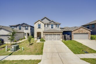 6508 Carriage Pines Dr in Austin, TX - Building Photo - Building Photo