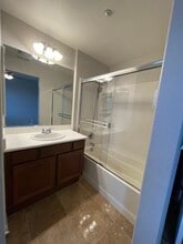 380 Tesoro Gln in Escondido, CA - Building Photo - Building Photo