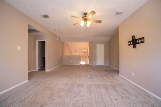 10035 Magnolia Way in Houston, TX - Foto de edificio - Building Photo