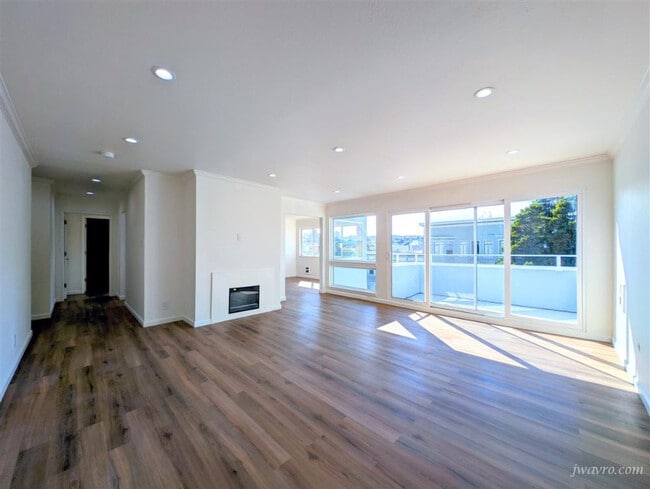 property at 3044 Franklin St
