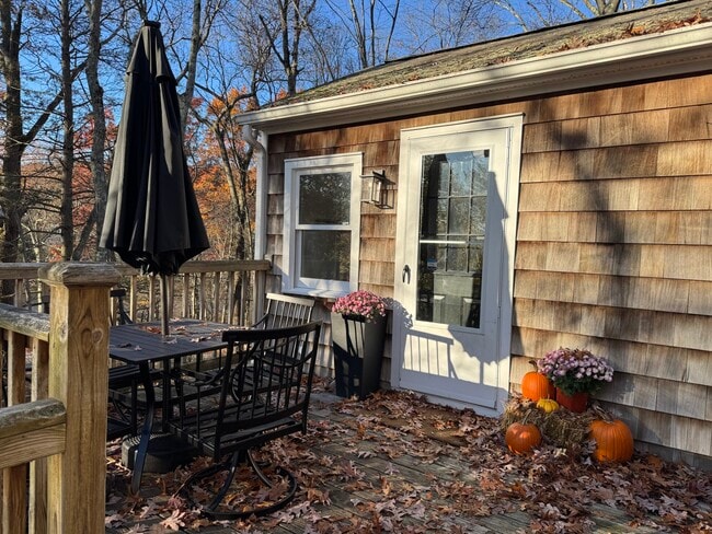 property at 22 Horseshoe Rd