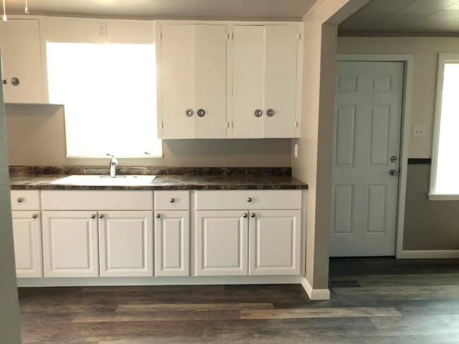 1 Railroad Ave in Rock Springs, WY - Building Photo - Building Photo