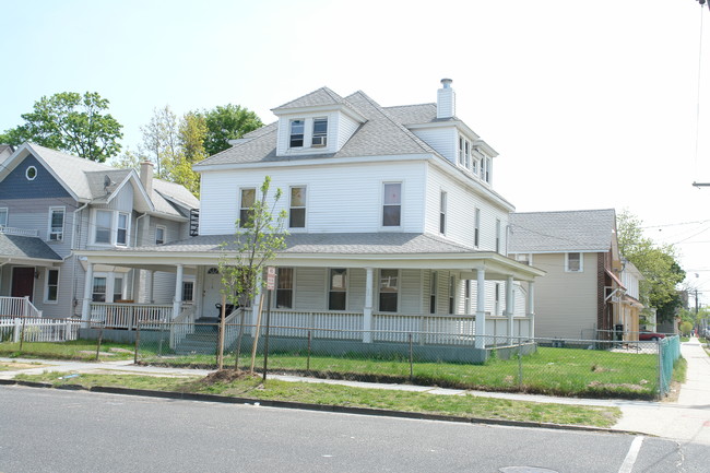 510 Asbury Ave in Asbury Park, NJ - Building Photo - Building Photo