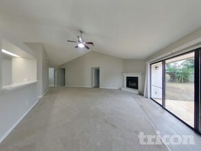 8376 Chason Rd W in Jacksonville, FL - Building Photo - Building Photo