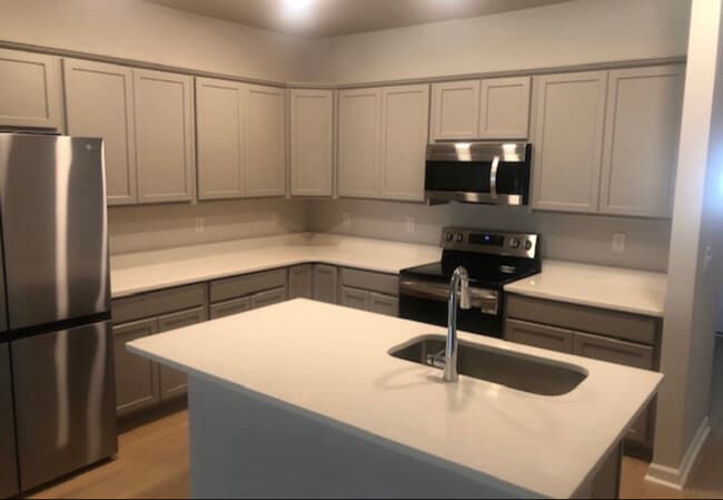 309 Cornstalk Cir in Madison, AL - Building Photo - Building Photo