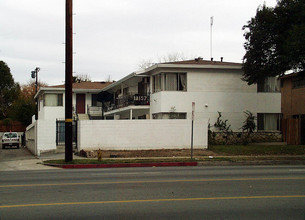 18157 Roscoe Blvd in Northridge, CA - Building Photo - Building Photo