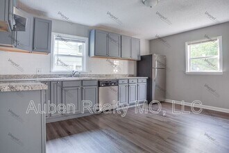 11224 E Sheley Rd in Independence, MO - Building Photo - Building Photo