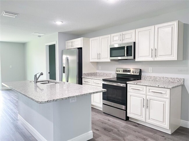 608 Cougar Blvd in Sebring, FL - Building Photo - Building Photo