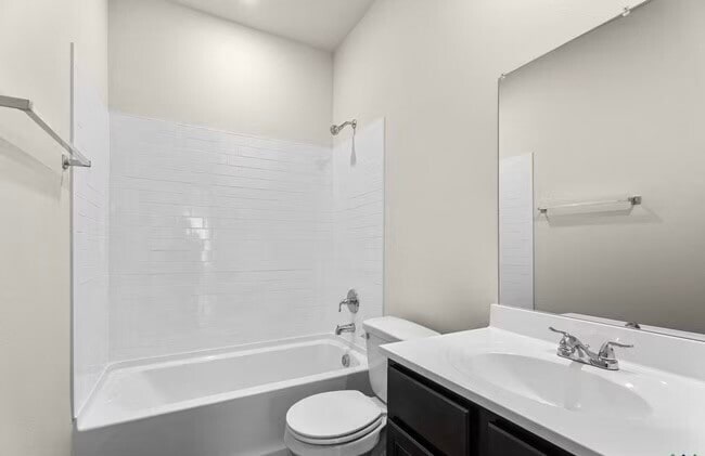 property at 1609 Everwood Ct