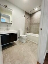 119 Hyde Park Ave, Unit B in Boston, MA - Building Photo - Building Photo