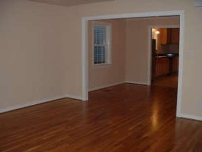 2114 Parkwood Ave in Richmond, VA - Building Photo - Building Photo