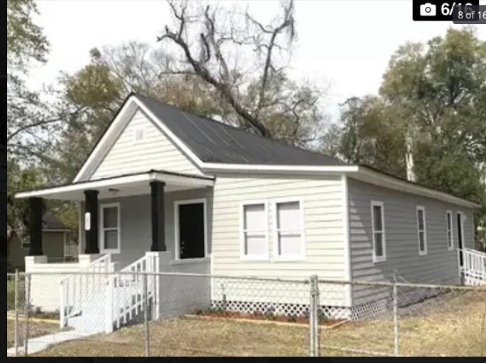 1607 Logan St in Jacksonville, FL - Building Photo