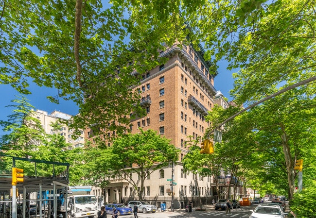 1 Lexington Ave in New York, NY - Building Photo - Primary Photo