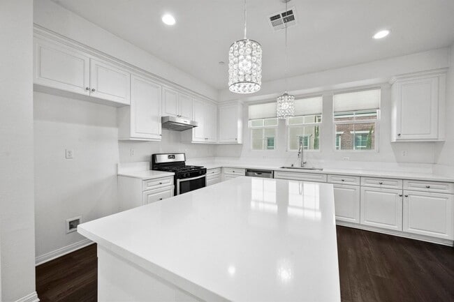 property at 8887 Orangethorpe Ave