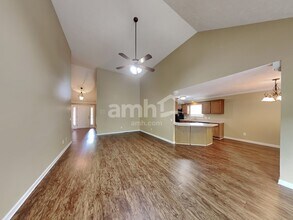 5283 Catspaw Dr in Nashville, TN - Foto de edificio - Building Photo