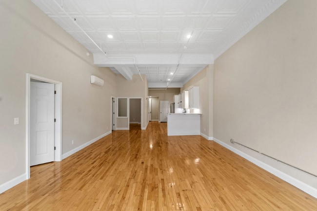 33 Court St, Unit Apt 21 in Binghamton, NY - Building Photo - Building Photo