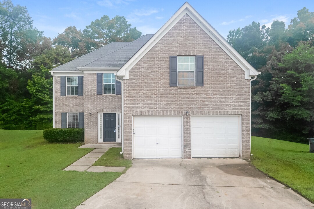 2333 Brookgate Way in Ellenwood, GA - Building Photo