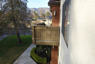 Country Club Apartments in San Bernardino, CA - Building Photo - Building Photo