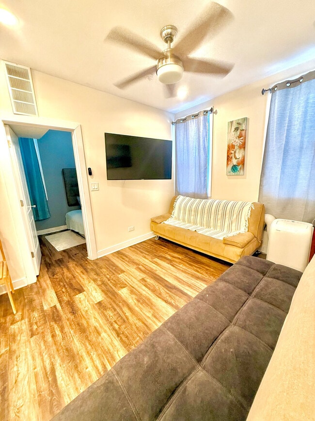 2814 W 21st Pl, Unit SI ID1508016P