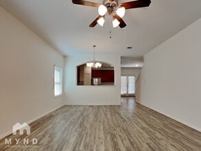 1746 Cloister Dr in Crosby, TX - Foto de edificio - Building Photo