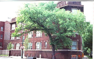 5710-5712 N Wayne Ave Apartments