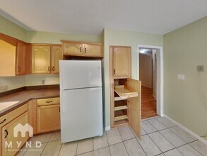 100 Beaver Dam Ct in Chapel Hill, NC - Building Photo - Building Photo