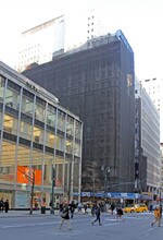 520 Fifth Ave in New York, NY - Building Photo - Building Photo