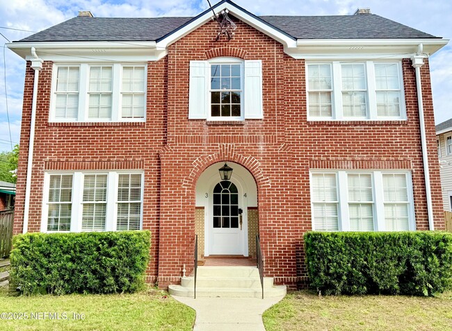 property at 3110 Oak St