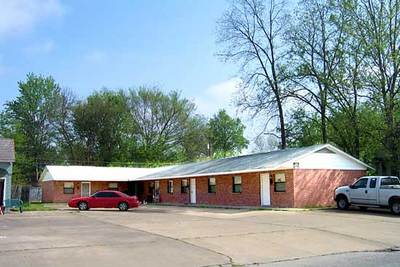 108 W Kentucky St in Blytheville, AR - Building Photo