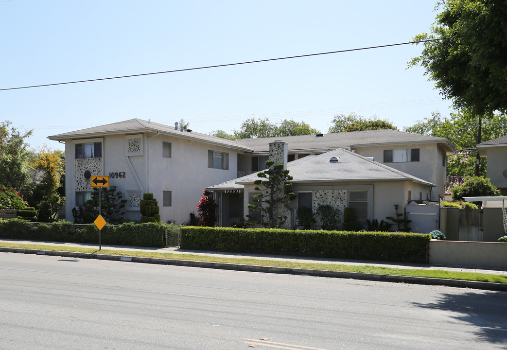 10960-10962 Culver Blvd in Culver City, CA - Building Photo