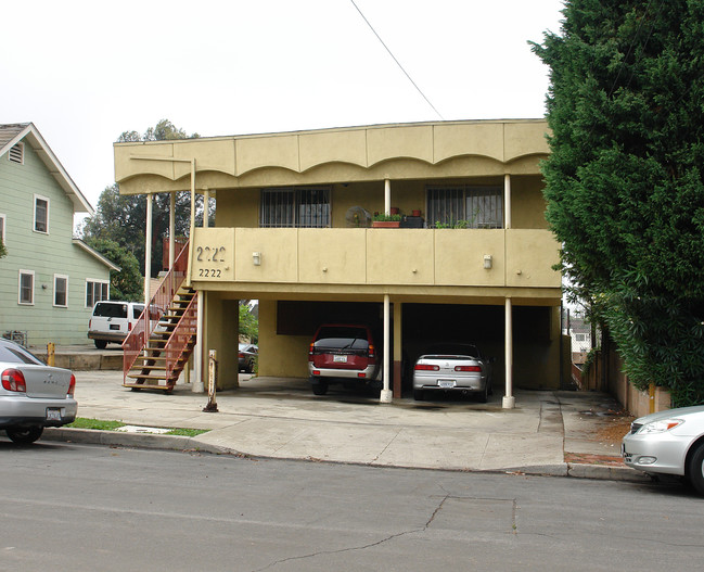 2222 Elsinore St in Los Angeles, CA - Building Photo - Building Photo