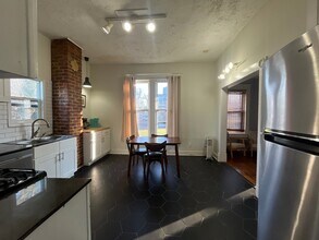 624 N Highland Ave in Jackson, TN - Building Photo - Building Photo