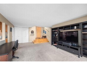 4860 Park Commons Dr in Minneapolis, MN - Building Photo - Building Photo