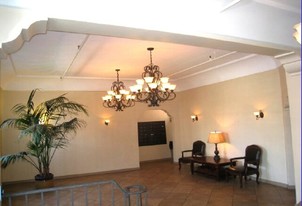 Oxford Club Apartments in Los Angeles, CA - Foto de edificio - Interior Photo