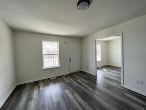 829 Sylvan Dr in Chattanooga, TN - Building Photo - Building Photo