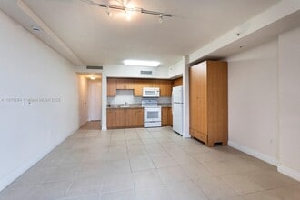 2350 SW 27th Ave in Miami, FL - Building Photo - Building Photo