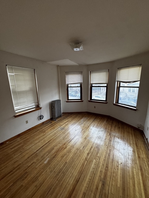 160 Strathmore Rd, Unit #1 in Boston, MA - Building Photo - Building Photo