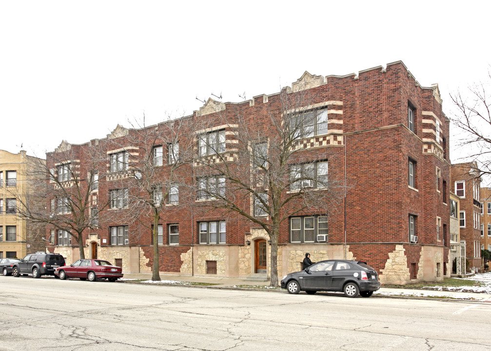 2448 W Catalpa Ave in Chicago, IL - Building Photo