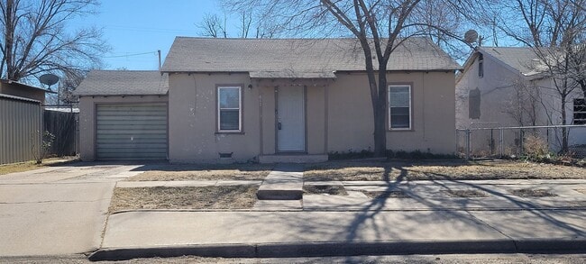 property at 617 W 17th St