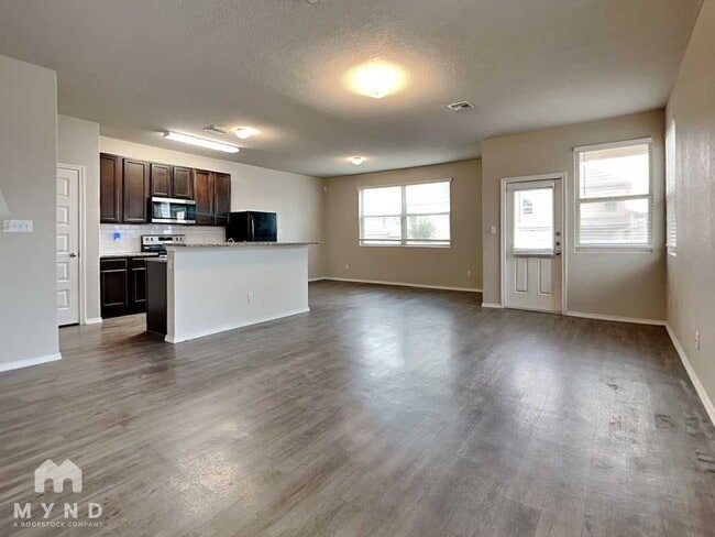 9303 Somers Bend in San Antonio, TX - Building Photo - Building Photo