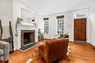 656 Washington Blvd in Baltimore, MD - Foto de edificio - Building Photo