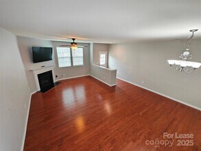 8230 Viewpoint Lane in Cornelius, NC - Building Photo - Building Photo